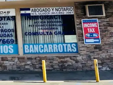 Abogado y Notario de El Salvador/Van Nuys