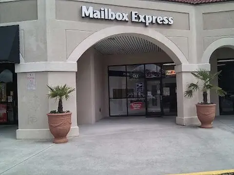 Mailbox Express — A PackageHub Business Center
